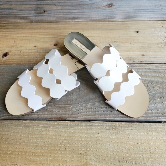 scalloped leather scandals - Picture 1 of 5